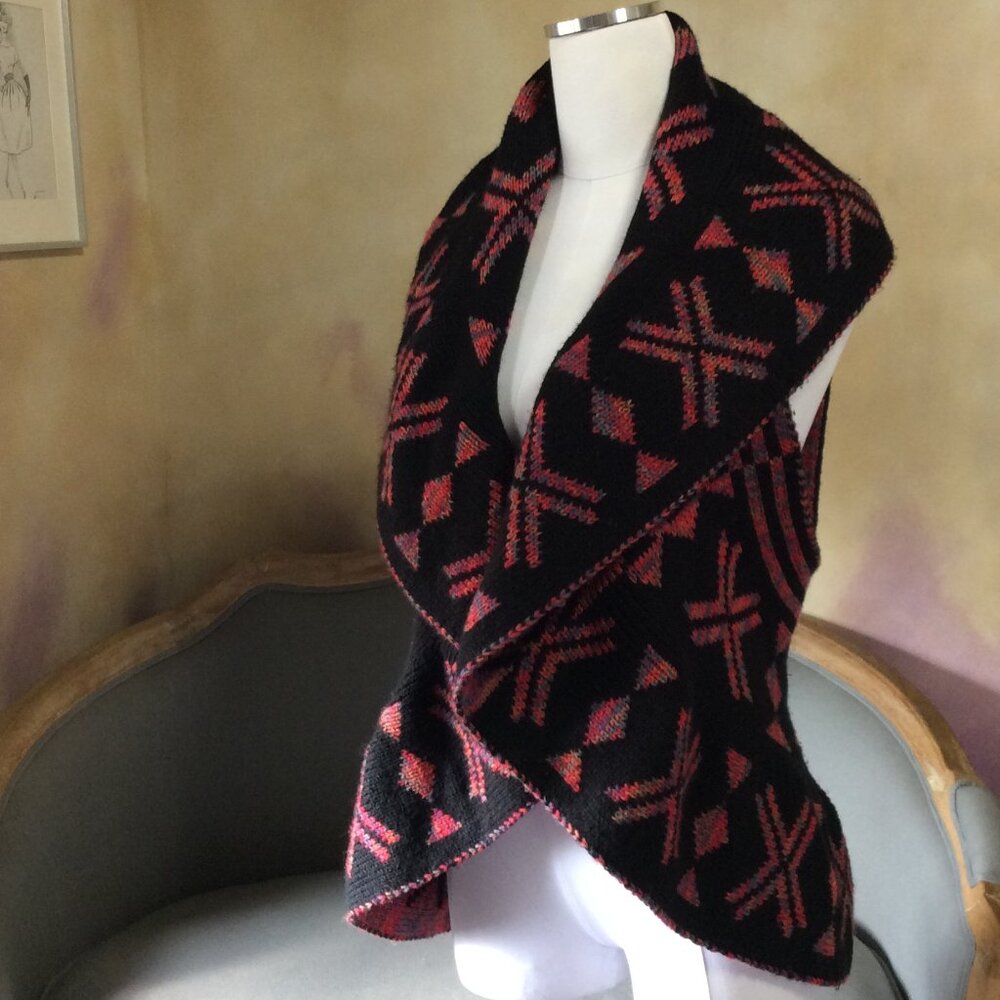 Boho tribal intarsia reversible knitted vest, size M?